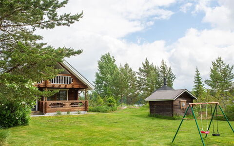 Ranta-Lemettilä: Cottage, House, Roof, Land Lot, Home, Rural Area, Lawn, Garden, Log Cabin, Meadow