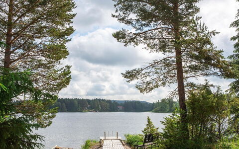 Ranta-Lemettilä: Home, Cottage, Roof, Estate, Shade, Farmhouse, Lawn, Landscaping, Garden, Yard