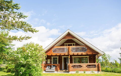 Ranta-Lemettilä: Home, House, Cottage, Roof, Siding, Farmhouse, Porch, Log Cabin, Estate, Garden Buildings