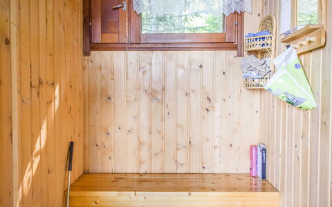 Aurinkolahti: Wood, Snow, Winter, Cottage, Freezing, Home, Log Cabin, Larch, Siding