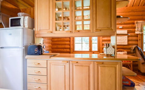 Aurinkolahti: Wood, Snow, Cottage, Winter, Roof, Home, Freezing, Log Cabin, Siding, Slope