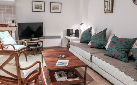 Maury: Living Room, Room, Furniture, Property, Interior Design, Floor, Coffee Table, Table, Couch, Home