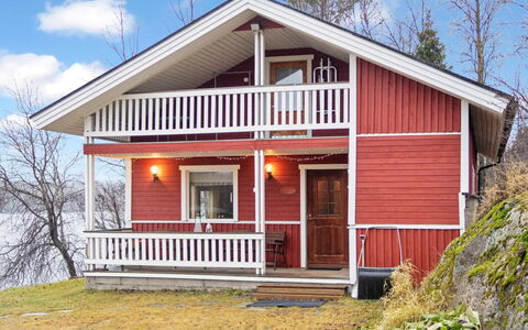 Pesäkolo: Wood, Snow, Cottage, Winter, Roof, Home, Freezing, Log Cabin, Siding, Slope
