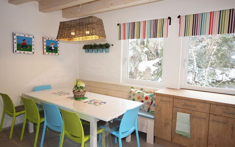Am Arlberg: Room, Furniture, Dining Room, Interior Design, Property, Table, Turquoise, Building, Ceiling, House