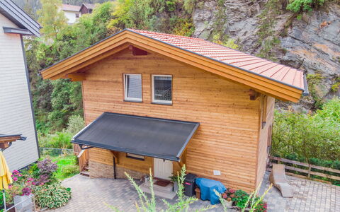 Am Arlberg: Plant, Building, Property, Window, Wood, Tree, House, Land Lot, Vegetation, Table