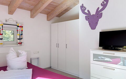 Am Arlberg: Furniture, Interior Design, Bedroom, Ceiling, Floor, Textile, Room, Flooring, Home, Bed