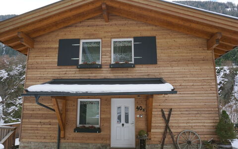 Am Arlberg: Building, Property, Window, Bicycle, Snow, Wheel, House, Tree, Door