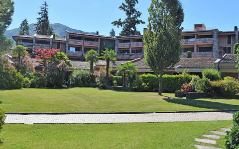Porto Valtravaglia 200: Sky, Plant, Property, Building, Nature, Tree, Land Lot, Vegetation, Urban Design, Leisure