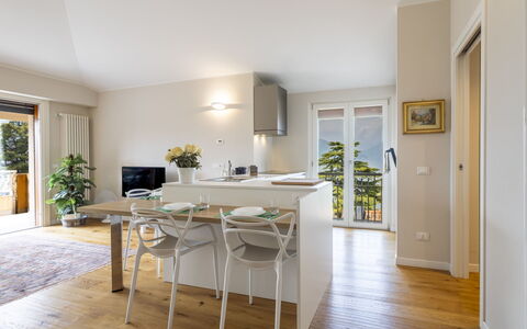 Porto Valtravaglia 200: Furniture, Interior Design, Flooring, Chair, Floor, Wood, Kitchen & Dining Room Table, Table, Ceiling, Dining Room