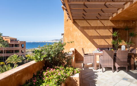 Duplex Bencomo: Plant, Building, Sky, Property, Flower, Wood, Flowerpot, Wall, Residential Area, Landscape