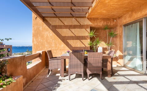 Duplex Bencomo: Plant, Property, Building, Table, Wood, Shade, Flowerpot, Architecture, Interior Design, Window