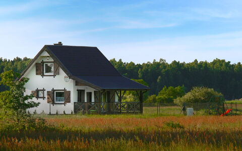 Zakątek Ventus Ii: Sky, Cloud, Plant, Building, Ecoregion, Window, Natural Landscape, Natural Environment, Tree, Land Lot