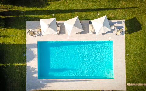 Villa Cassia: Green, Blue, Turquoise, Rectangle, Grass, Majorelle Blue, Textile, Plant, Swimming Pool, Art