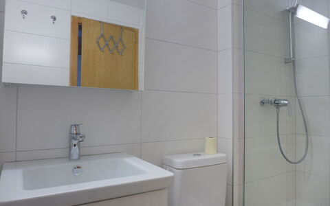 Villars 996: Bathroom, Property, Room, Tap, Tile, Wall, Plumbing Fixture, Bathroom Accessory, Architecture, Interior Design