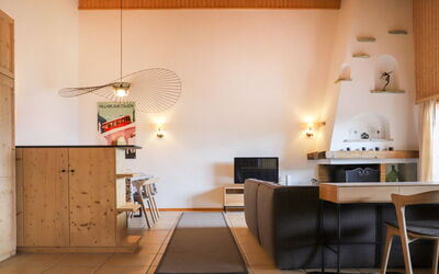 Ermitage 11 996.2: Property, Furniture, Table, Cabinetry, Countertop, Wood, Chair, Building, Kitchen, Lamp