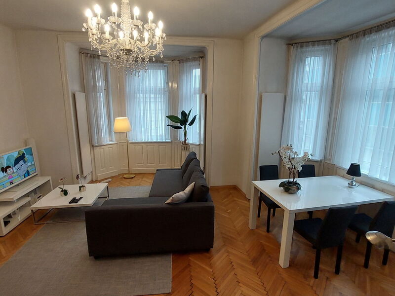 Romantic Living