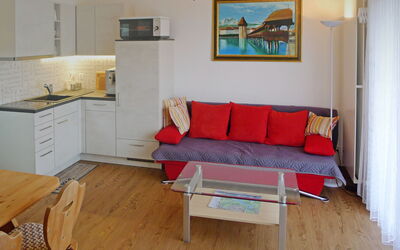 Accommodation:&nbsp;Ladasa 400.3