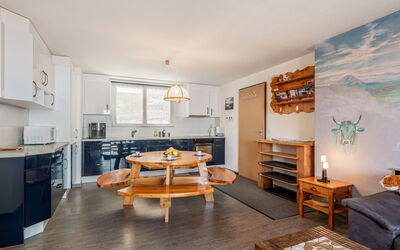 Accommodation:&nbsp;Treblani 400.7