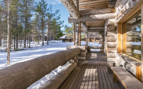 Kujakieppi: Grass, House, Cottage, Land Lot, Home, Estate, Lawn, Siding, Farmhouse, Porch