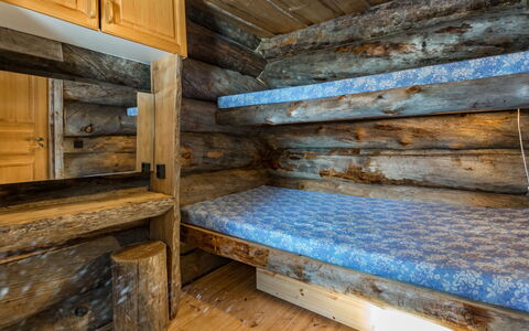 Seitsemän Savua 3: Wood Stain, Plank, Natural Material, Hardwood, Log Cabin, Lumber