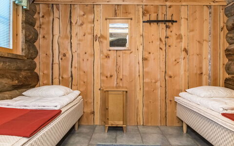 Pihlakieppi 2: Wood, Bedroom, Bed, Floor, Interior Design, Furniture, Flooring, Room, Bed Sheet, Bedding