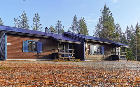 Salakolo 2: Home, Cottage, Roof, House, Siding, Land Lot, Log Cabin, Garden Buildings, Larch, Shed