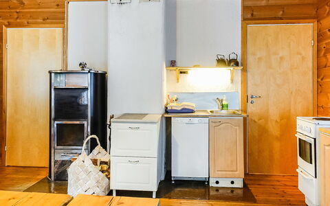 Hoviranta: Wood, Ceiling, Kitchen, Kitchen Appliance, Major Appliance, Flooring, Floor, Room, Interior Design, Countertop