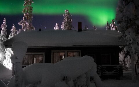 Villemi: Night, Winter, Snow, Cottage, Freezing, Midnight, Electricity, Evening, Frost