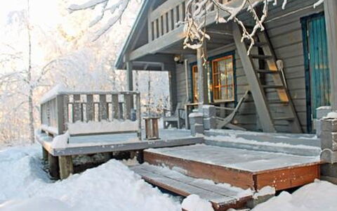 Juolukka: Snow, Wood, Winter, Cottage, Home, House, Porch, Freezing, Siding, Log Cabin