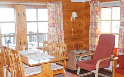 Hilla: Wood, House, Snow, Cottage, Home, Winter, Roof, Freezing, Siding, Slope