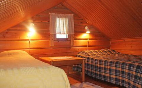 Hilla: Wood, House, Snow, Cottage, Home, Winter, Roof, Freezing, Siding, Slope