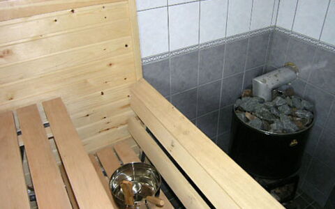 Iso Marina: Wood, Flooring, Floor, Sauna, Hardwood, Wood Stain, Plank, Wood Flooring, Plywood, Tile