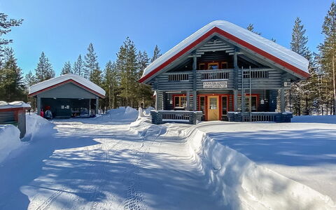 Luoston Väärtin Kammi: Wood, Snow, Cottage, Winter, Roof, Home, Freezing, Log Cabin, Siding, Slope