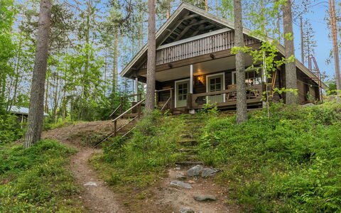 Keskimökki: Wood, Snow, Winter, Cottage, Freezing, Home, Log Cabin, Larch, Siding