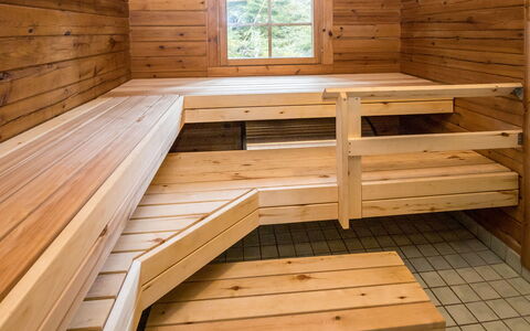 Keskimökki: Wood, Snow, Winter, Cottage, Freezing, Home, Log Cabin, Larch, Siding