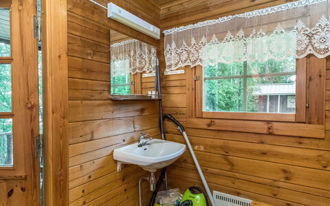 Keskimökki: Wood, Snow, Winter, Cottage, Freezing, Home, Log Cabin, Larch, Siding