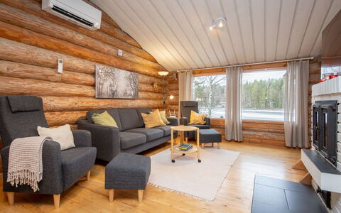 Papanmökki: Wood, Hardwood, Wood Stain, Ceiling, Wood Flooring, Living Room, Plank, Log Cabin, Lumber, Couch
