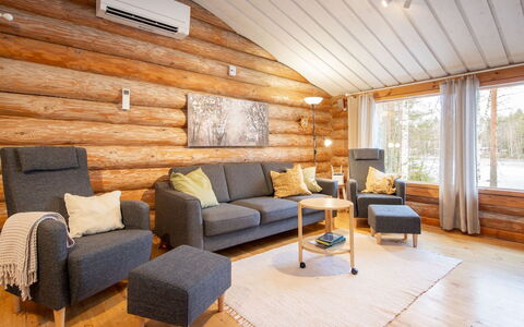 Papanmökki: Wood, Wood Flooring, Interior Design, Flooring, Home, Furniture, Floor, Living Room, Hardwood, Wood Stain