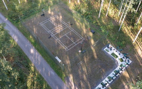 Papanmökki: Tree, Land Lot, Park, Woodland, Racquet Sport, Grove