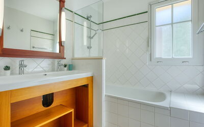Accommodation:&nbsp;Domaine Golf Resort 252.2