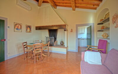 Accommodation:&nbsp;Collina 5