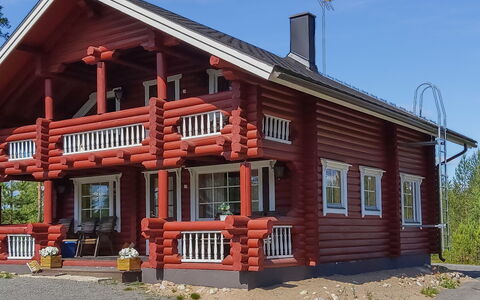 Harjurinne: Wood, Cottage, Roof, Siding, Home, Door, Hardwood, Log Cabin, Porch, Wood Stain