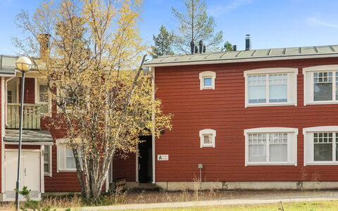Moitakuru A14: Wood, Snow, Cottage, Winter, Roof, Home, Freezing, Log Cabin, Siding, Slope