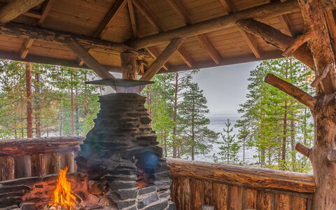 Huljakka: Wood, Snow, Winter, Cottage, Freezing, Home, Log Cabin, Larch, Siding