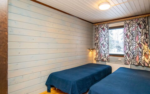 Hiekkasaari: Grass, House, Cottage, Land Lot, Home, Estate, Lawn, Siding, Farmhouse, Porch