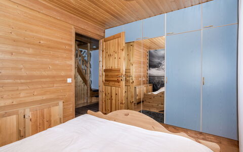 Vastaniemi: Wood, Cottage, Wood Stain, Hardwood, Log Cabin, Plank, Ceiling, Natural Material, Lumber, Garden Buildings
