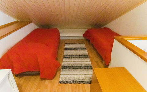 Tahko Ski Koivulantie: Flooring, Floor, Wood, Interior Design, Ceiling, Room, Bedroom, Bed, Furniture, Attic