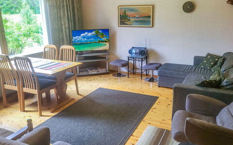 Ellilä: Furniture, Flooring, Floor, Couch, Interior Design, Living Room, Room, Apartment, Coffee Table