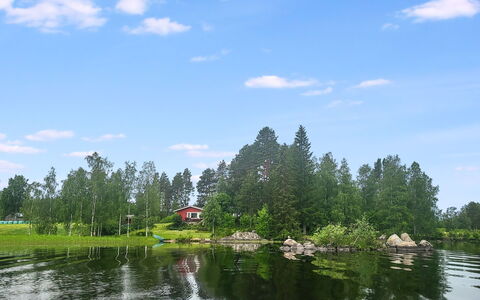 Ellilä: Sky, Water Resources, Water, Tree, Body Of Water, Green, Nature, Natural Environment, Natural Landscape