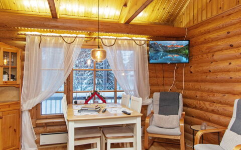 Tahkon Nipashonka 2 a: Wood, Cottage, Wood Stain, Hardwood, Log Cabin, Plank, Ceiling, Natural Material, Lumber, Garden Buildings